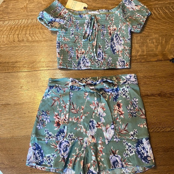 NWT BOG Band Of Gypsies Collective Set - Picture 1 of 6